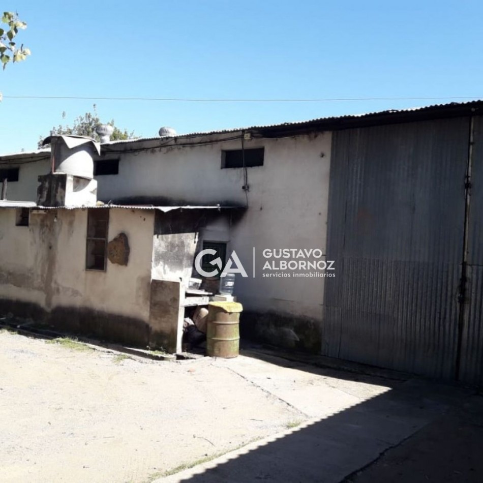 En Venta - Galpon - Deposito Sobre Ruta 5