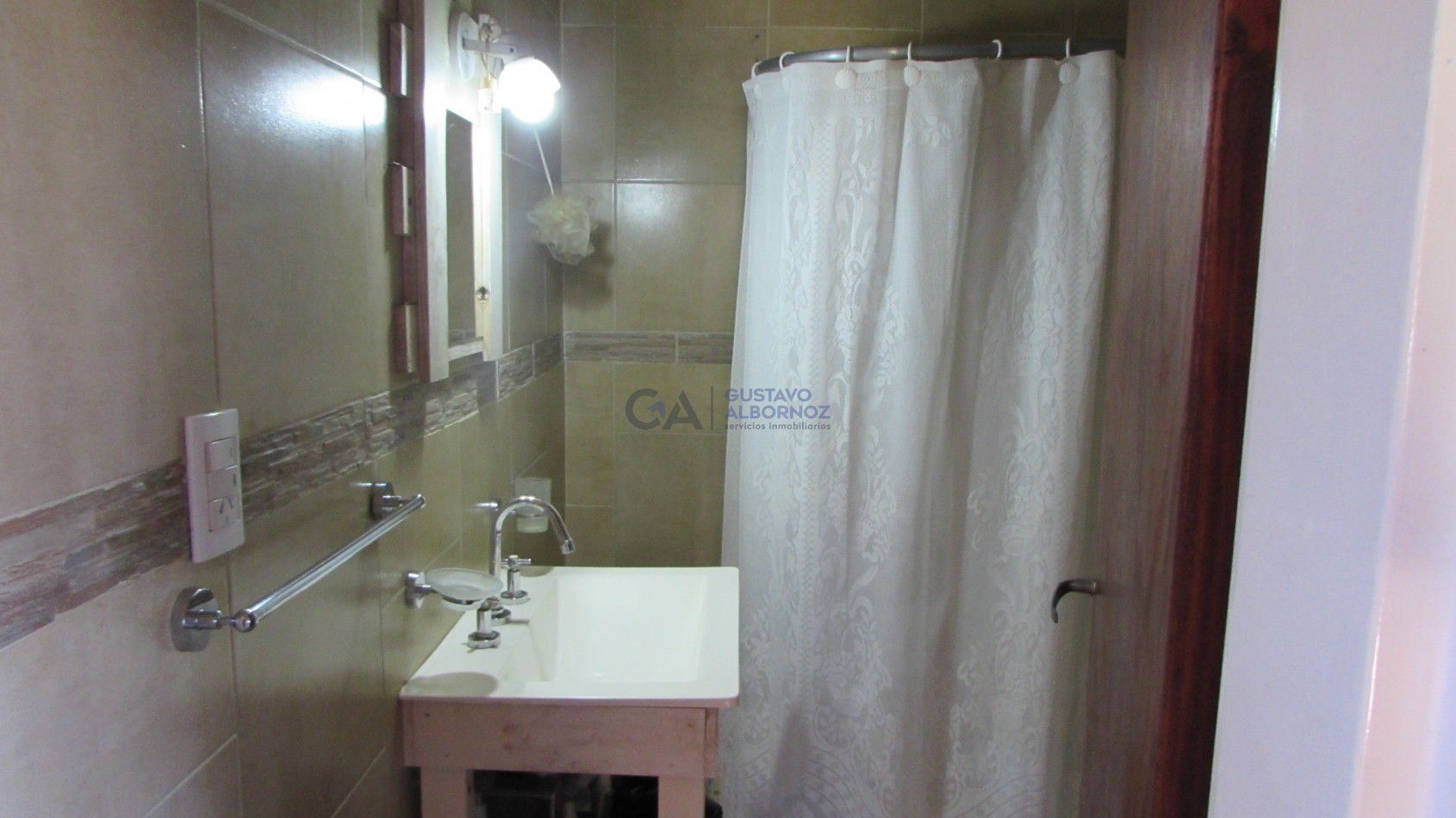 Complejo de cabañas en venta en Amboy