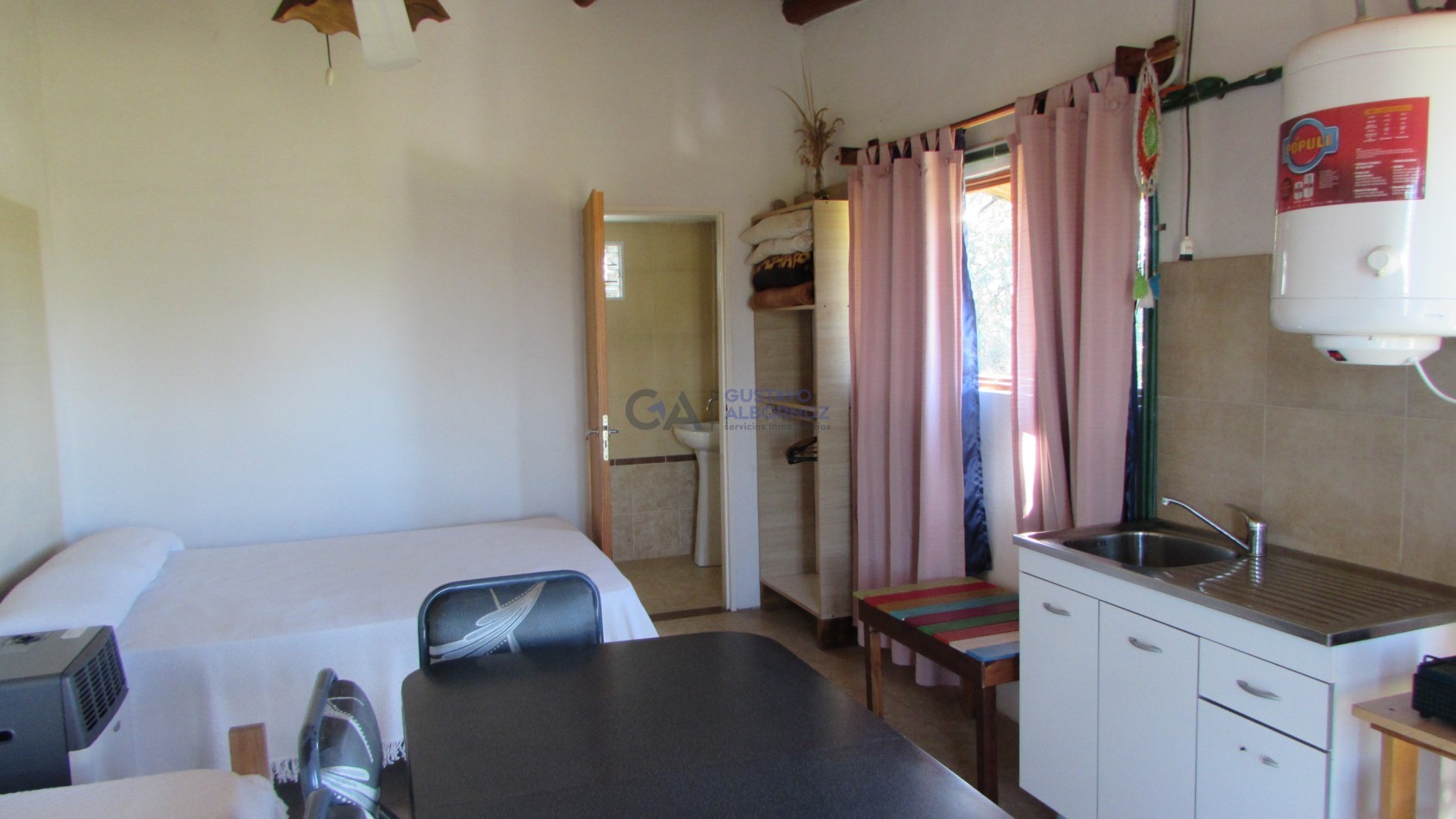 Complejo de cabañas en venta en Amboy